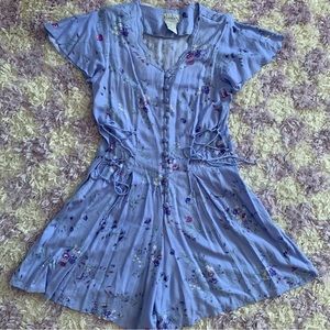 Vintage periwinkle blue floral romper size s/m